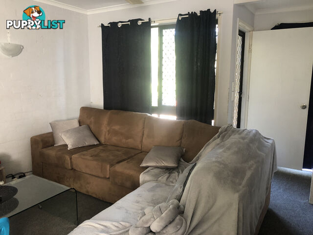 2/10 Denmans Camp Road TORQUAY QLD 4655