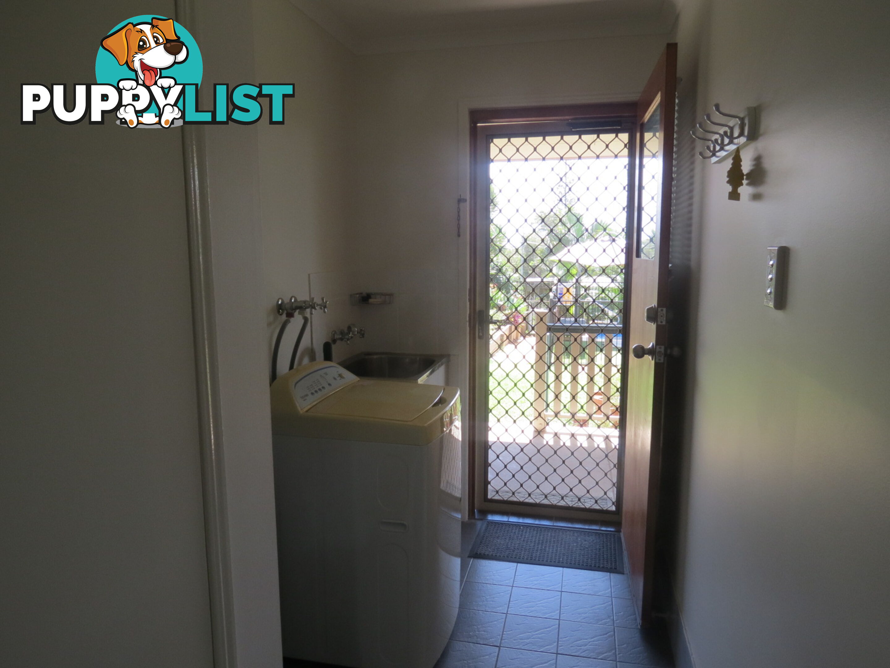 3 Royal Drive KAWUNGAN QLD 4655