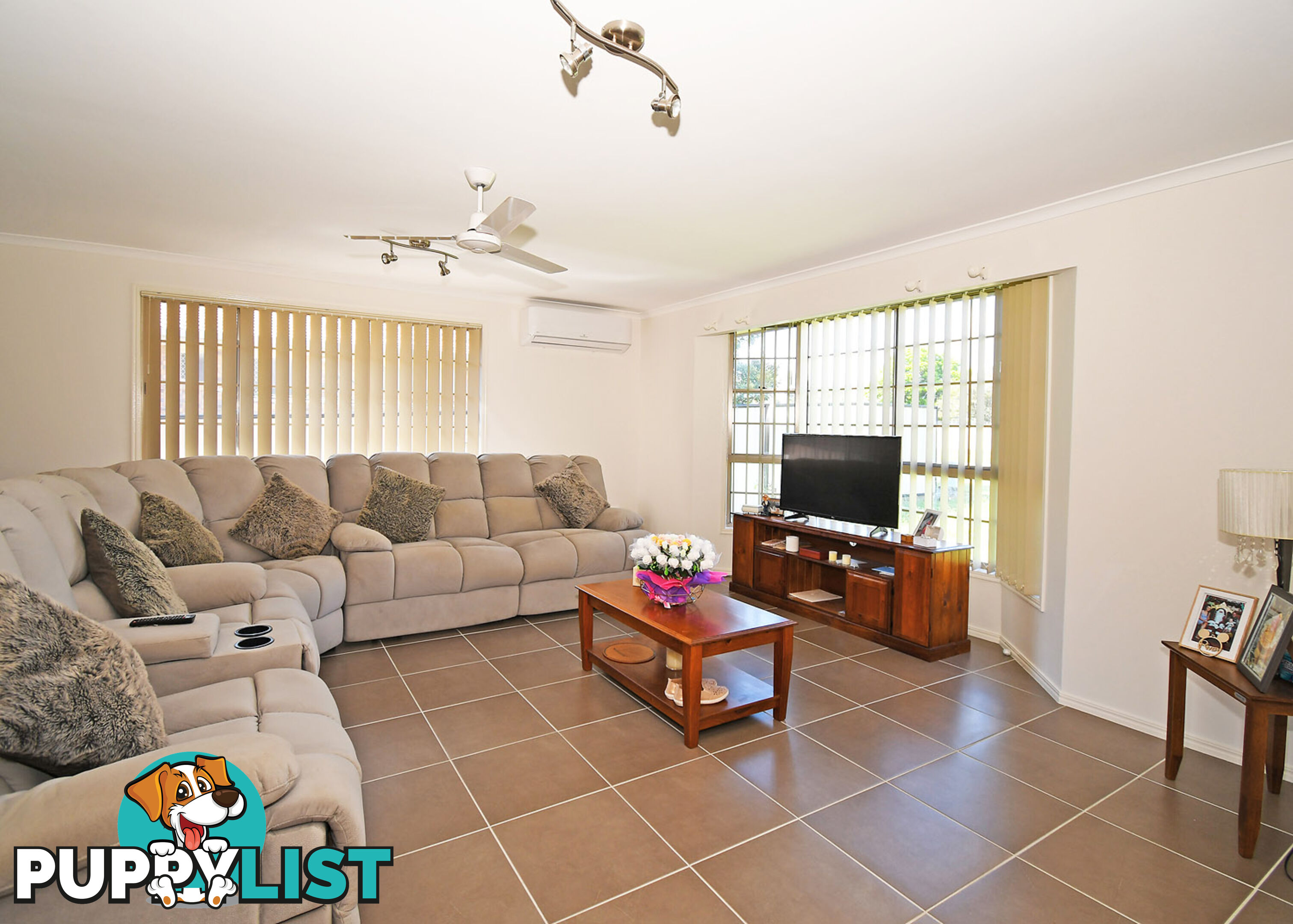 3 Royal Drive KAWUNGAN QLD 4655