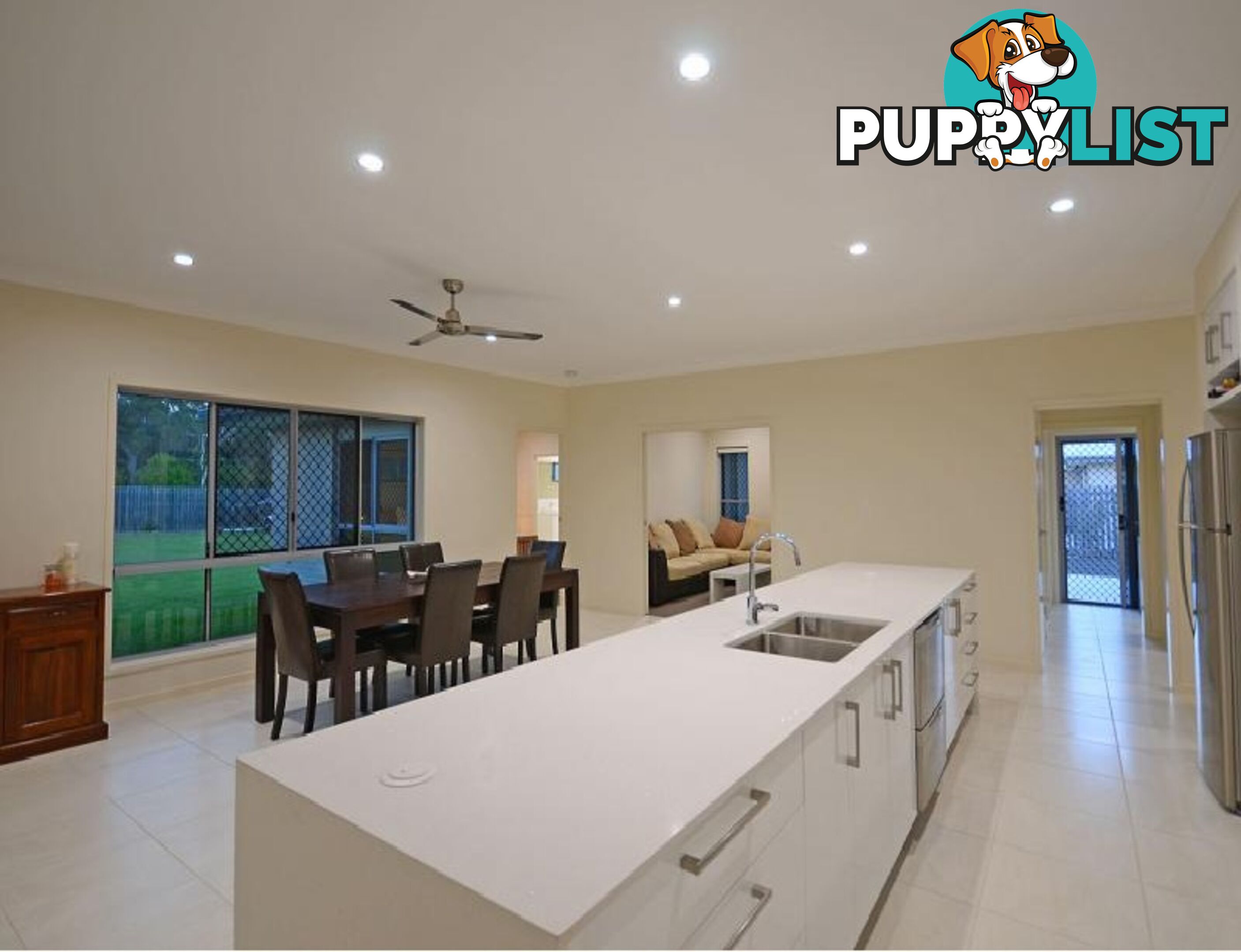 31 Ronaldo Way URANGAN QLD 4655