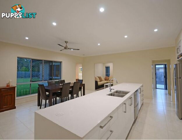 31 Ronaldo Way URANGAN QLD 4655