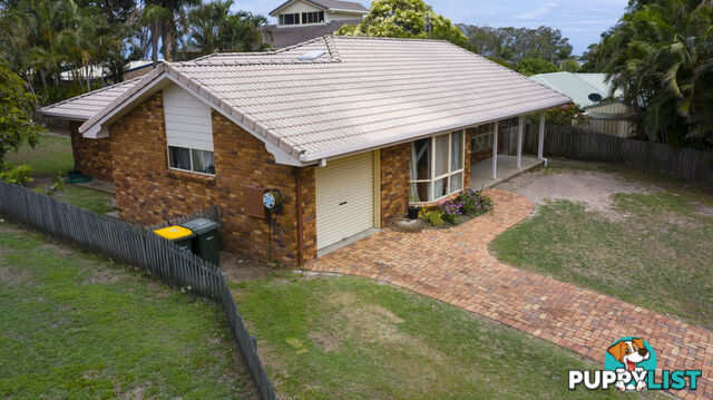 11 Cassia Avenue SCARNESS QLD 4655