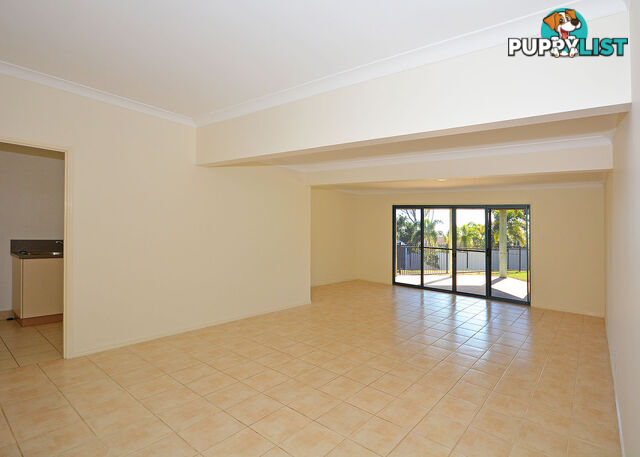 61 Jacobsen Outlook URRAWEEN QLD 4655