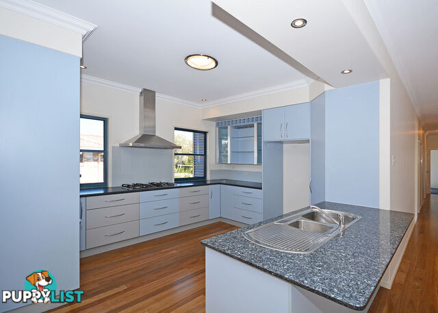 61 Jacobsen Outlook URRAWEEN QLD 4655
