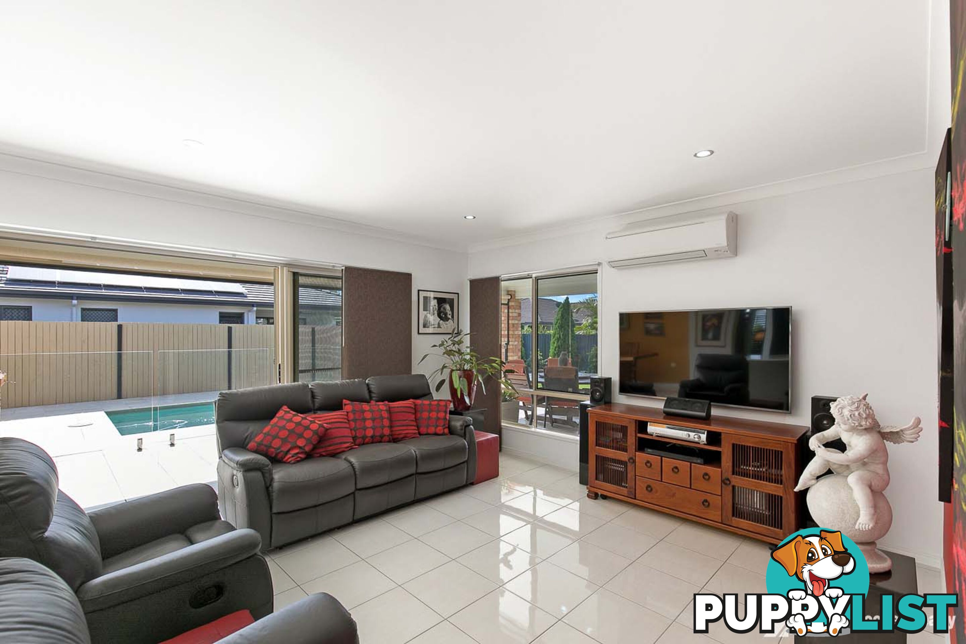 59 Royal Drive KAWUNGAN QLD 4655