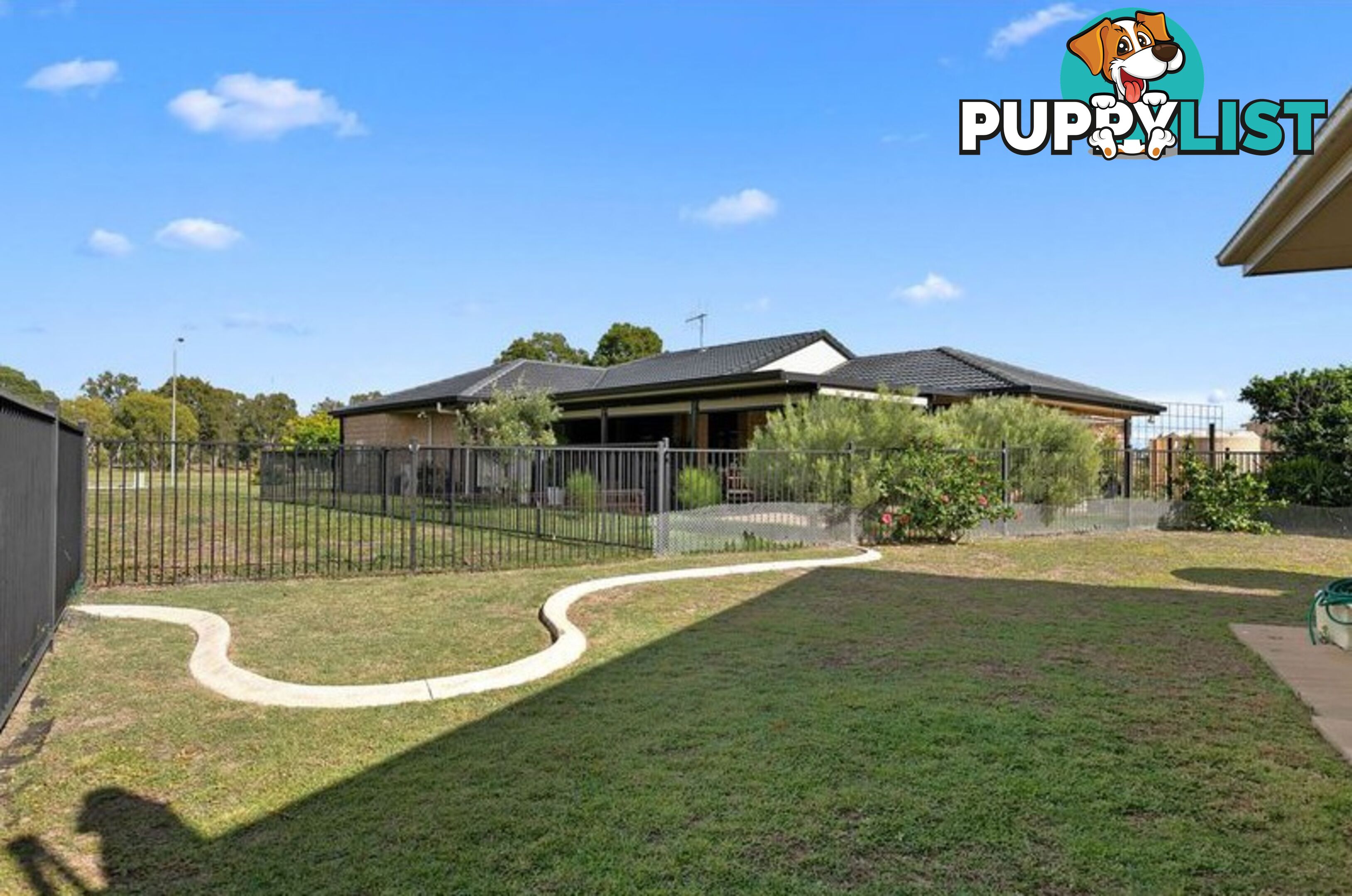 1/14 Fulmar Court BURRUM HEADS QLD 4659