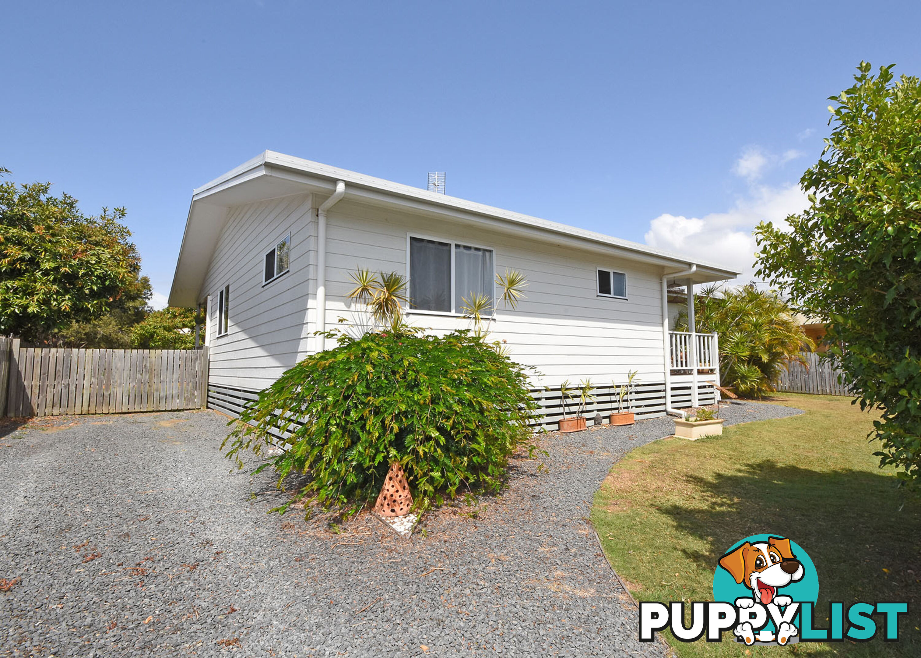 76 Hammond Street URANGAN QLD 4655