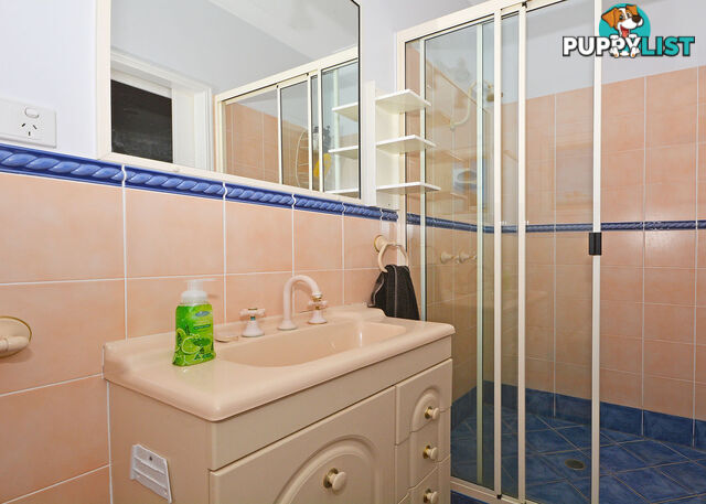 25 Pelican Avenue BOORAL QLD 4655