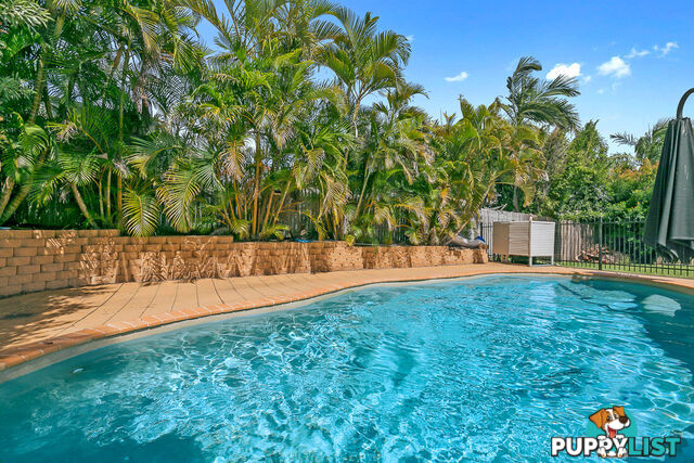 21 Faye Avenue SCARNESS QLD 4655