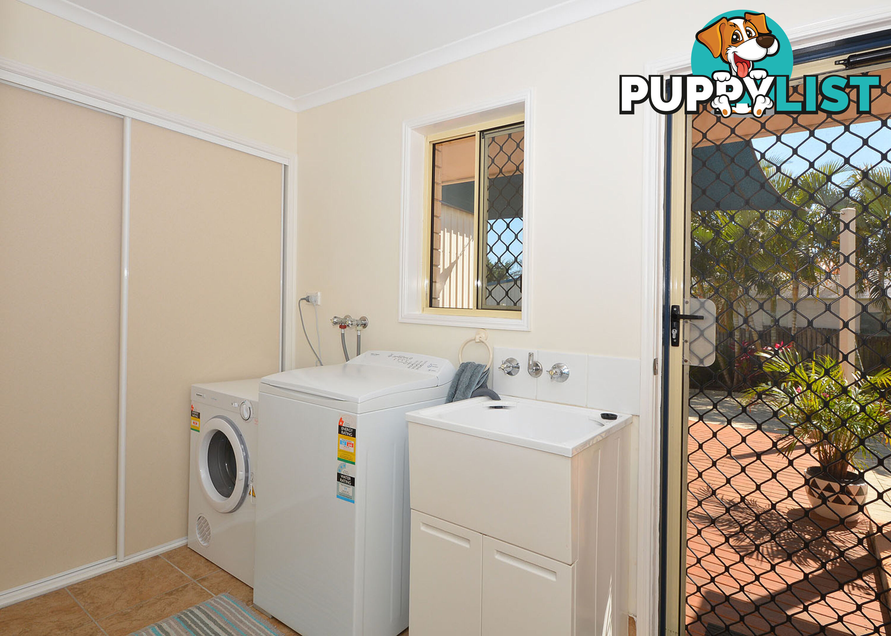 42 Vanda Street URANGAN QLD 4655