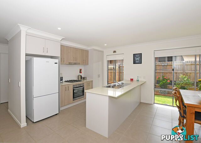 66 O'Connell Parade URRAWEEN QLD 4655