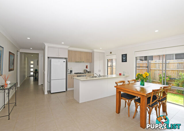 66 O'Connell Parade URRAWEEN QLD 4655