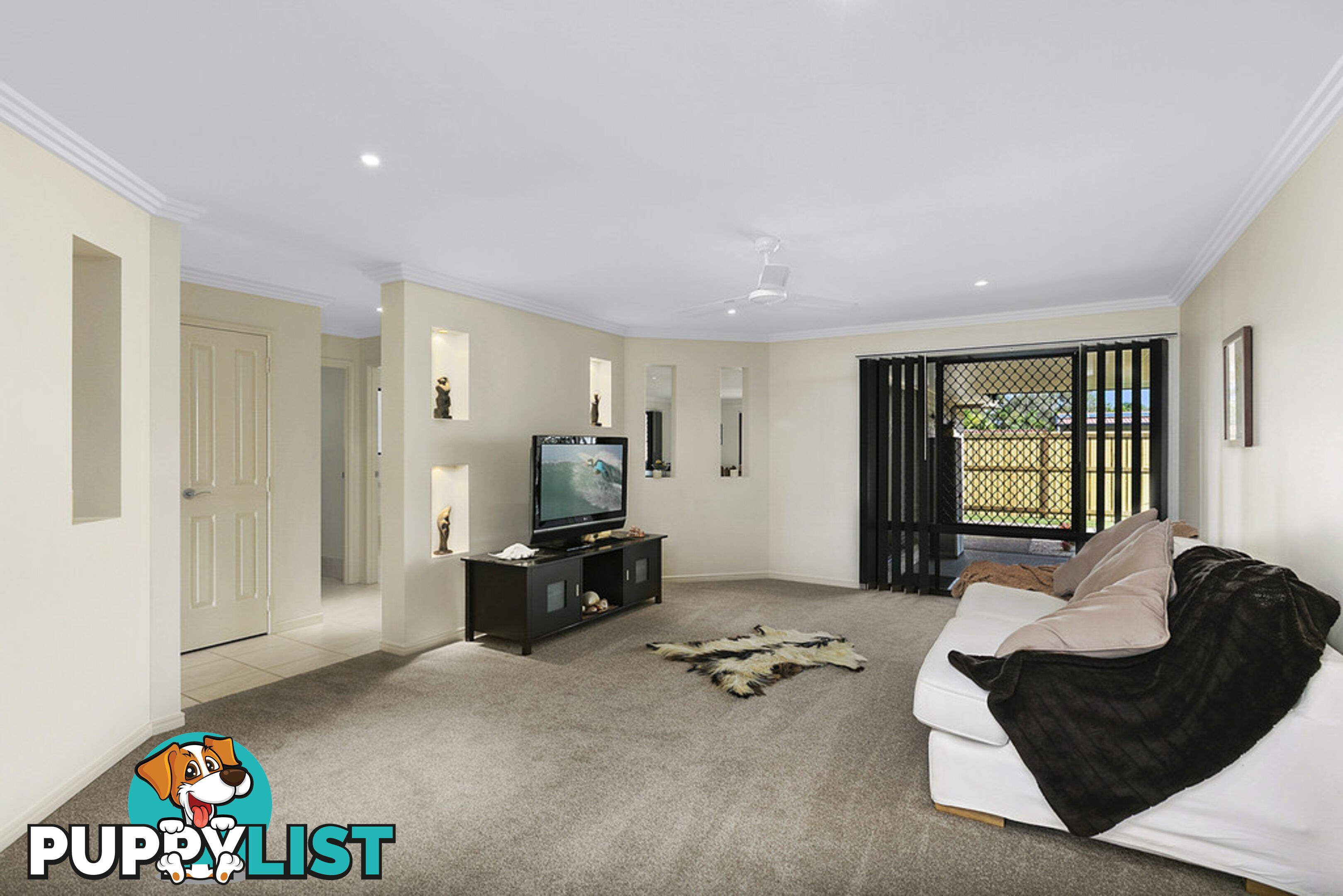 81 Washington drive WONDUNNA QLD 4655