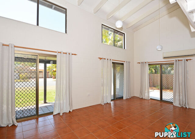 39 Kululu Crescent SCARNESS QLD 4655