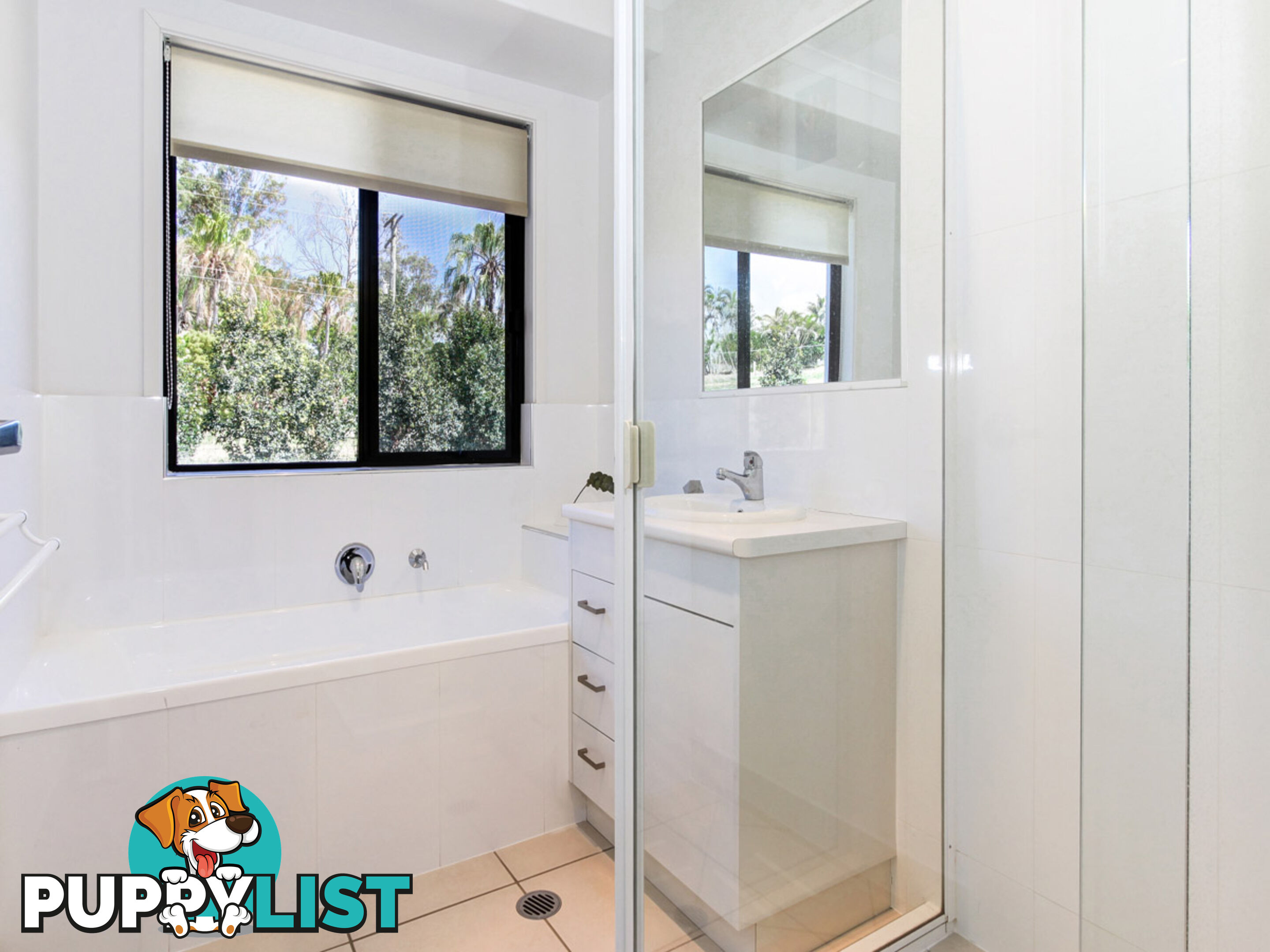17 Azure Court DUNDOWRAN BEACH QLD 4655