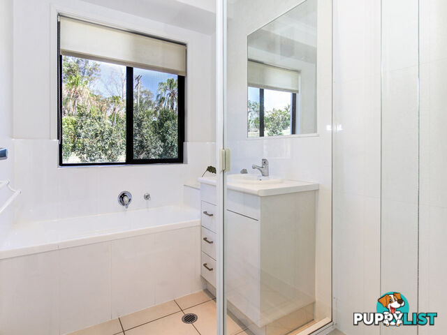 17 Azure Court DUNDOWRAN BEACH QLD 4655