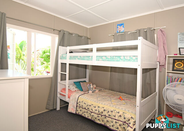 15 Truro Street TORQUAY QLD 4655