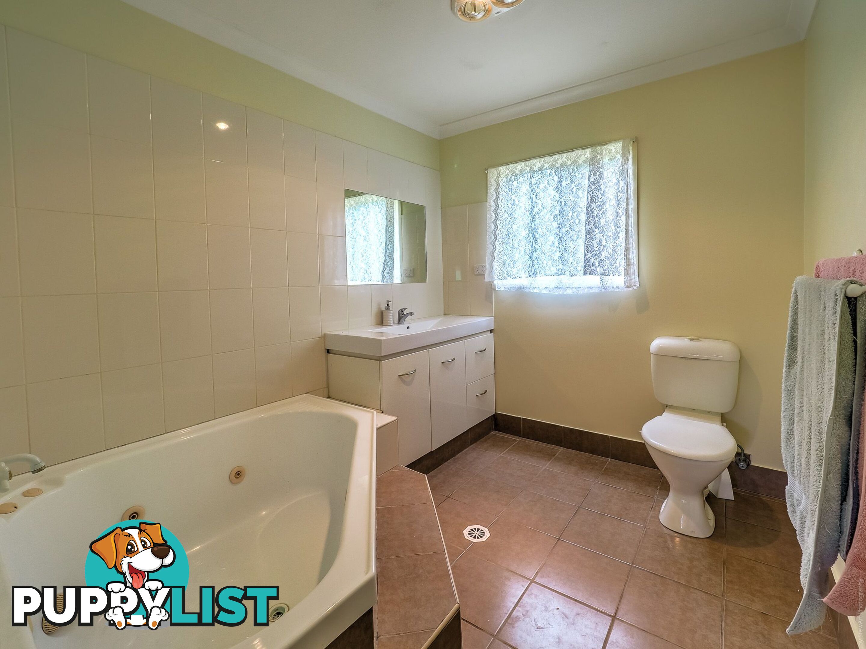 2 Dolphin Avenue BOORAL QLD 4655