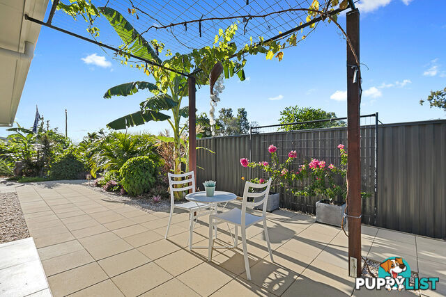 43 Zephyr Street SCARNESS QLD 4655
