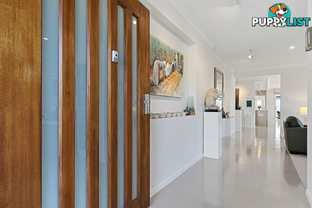 43 Zephyr Street SCARNESS QLD 4655
