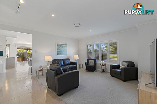43 Zephyr Street SCARNESS QLD 4655
