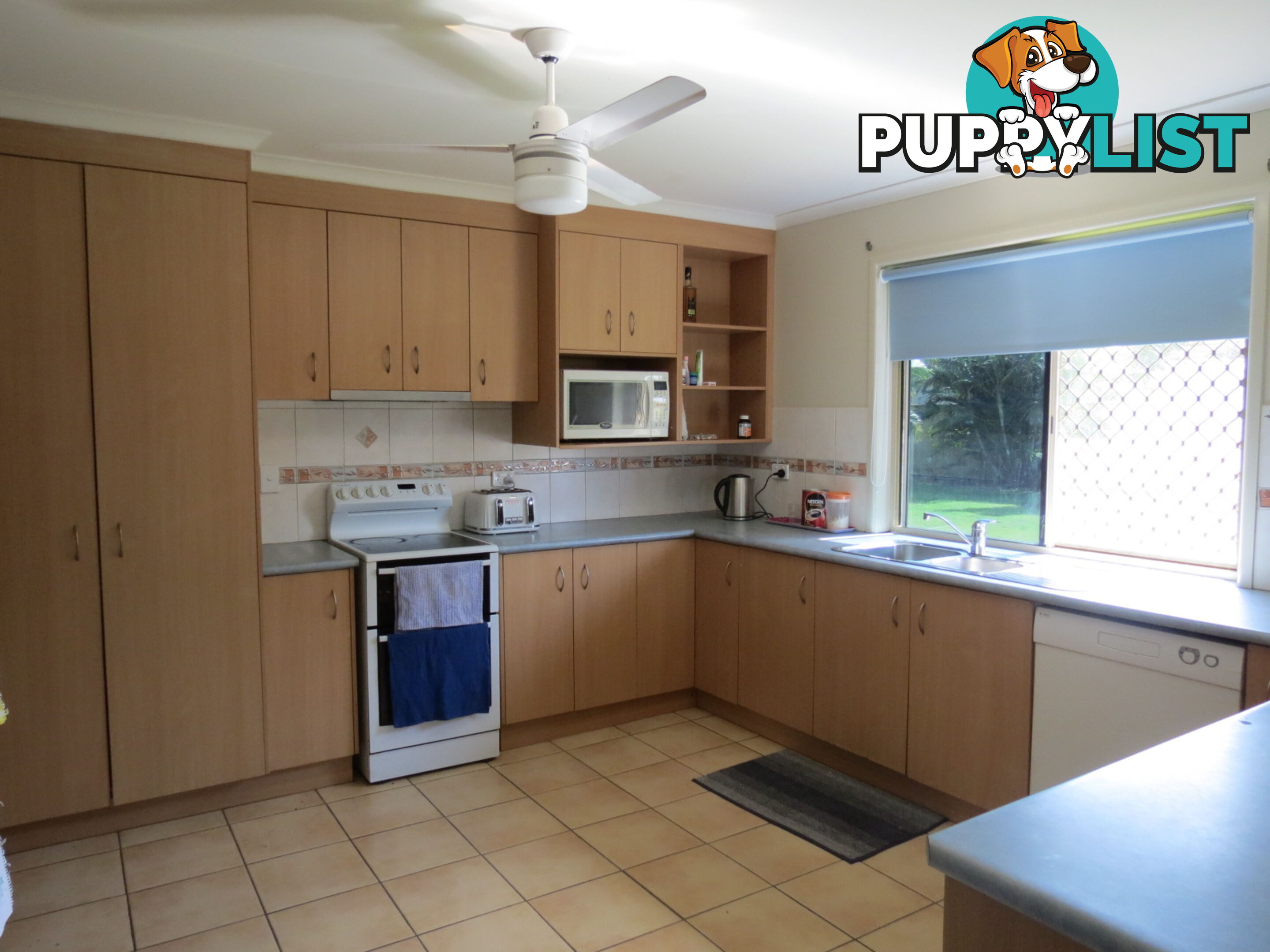 51 Carls Road DUNDOWRAN QLD 4655