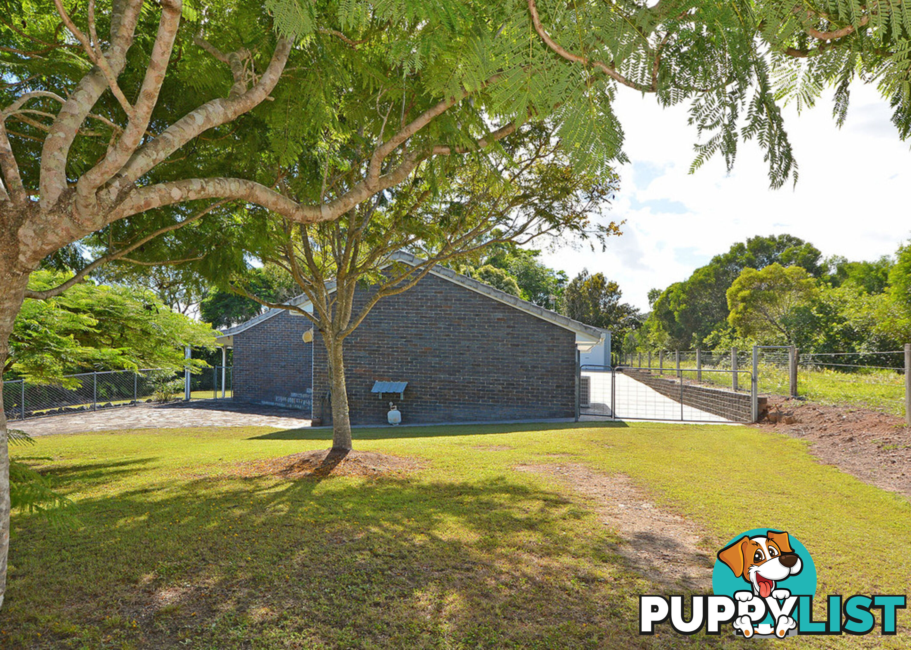 8 Tudor Avenue URRAWEEN QLD 4655