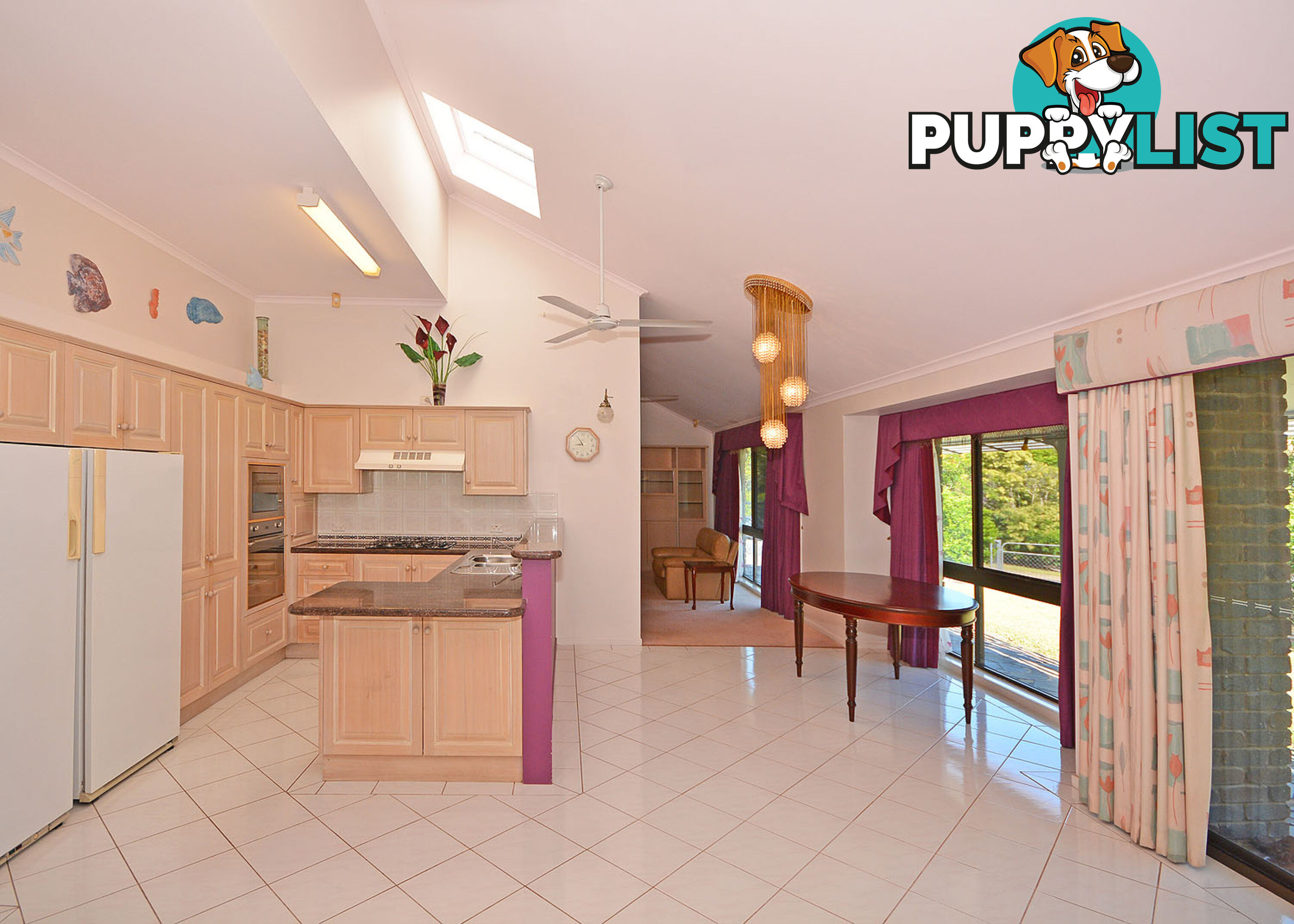 8 Tudor Avenue URRAWEEN QLD 4655