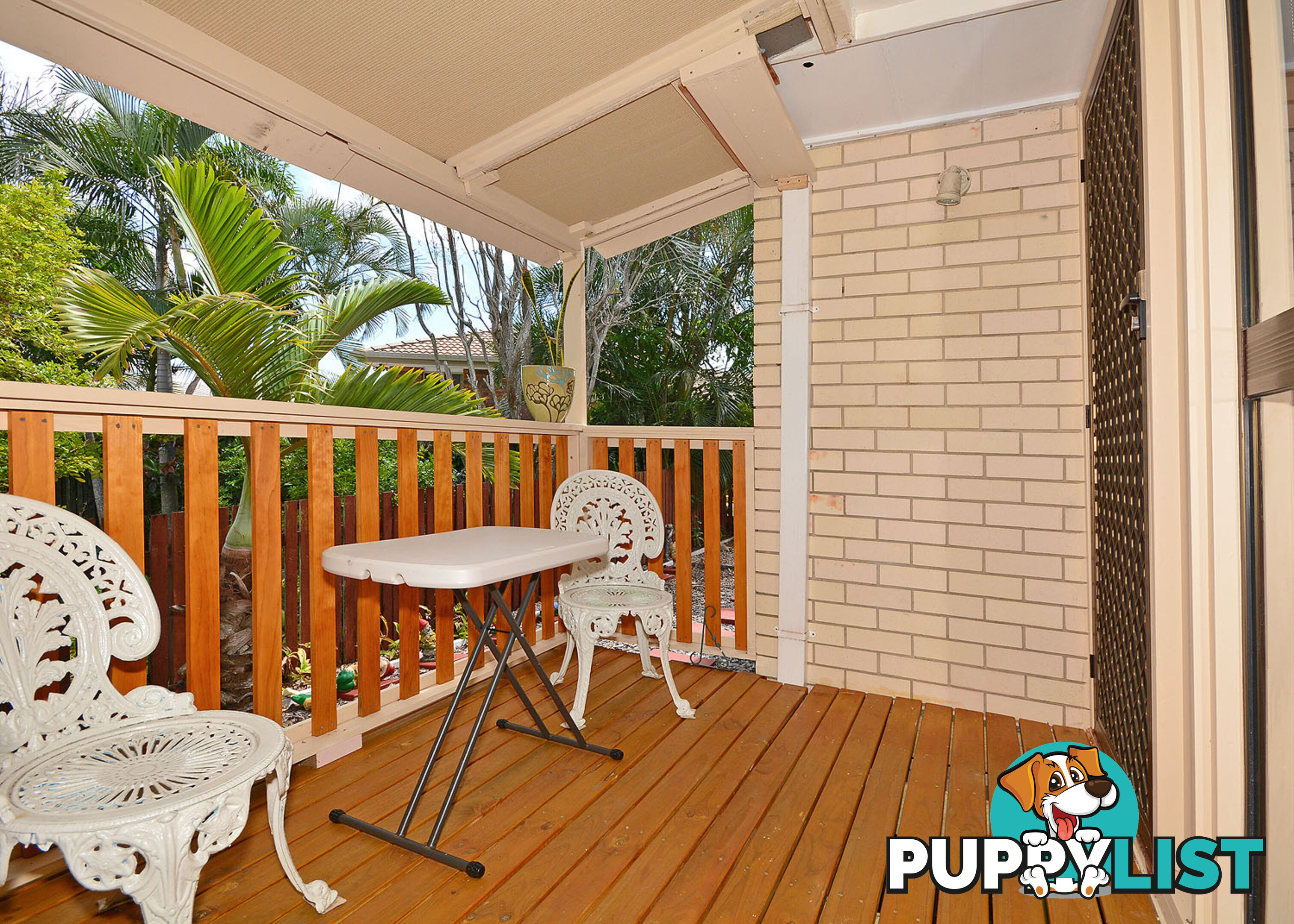 8 Maureen Court POINT VERNON QLD 4655