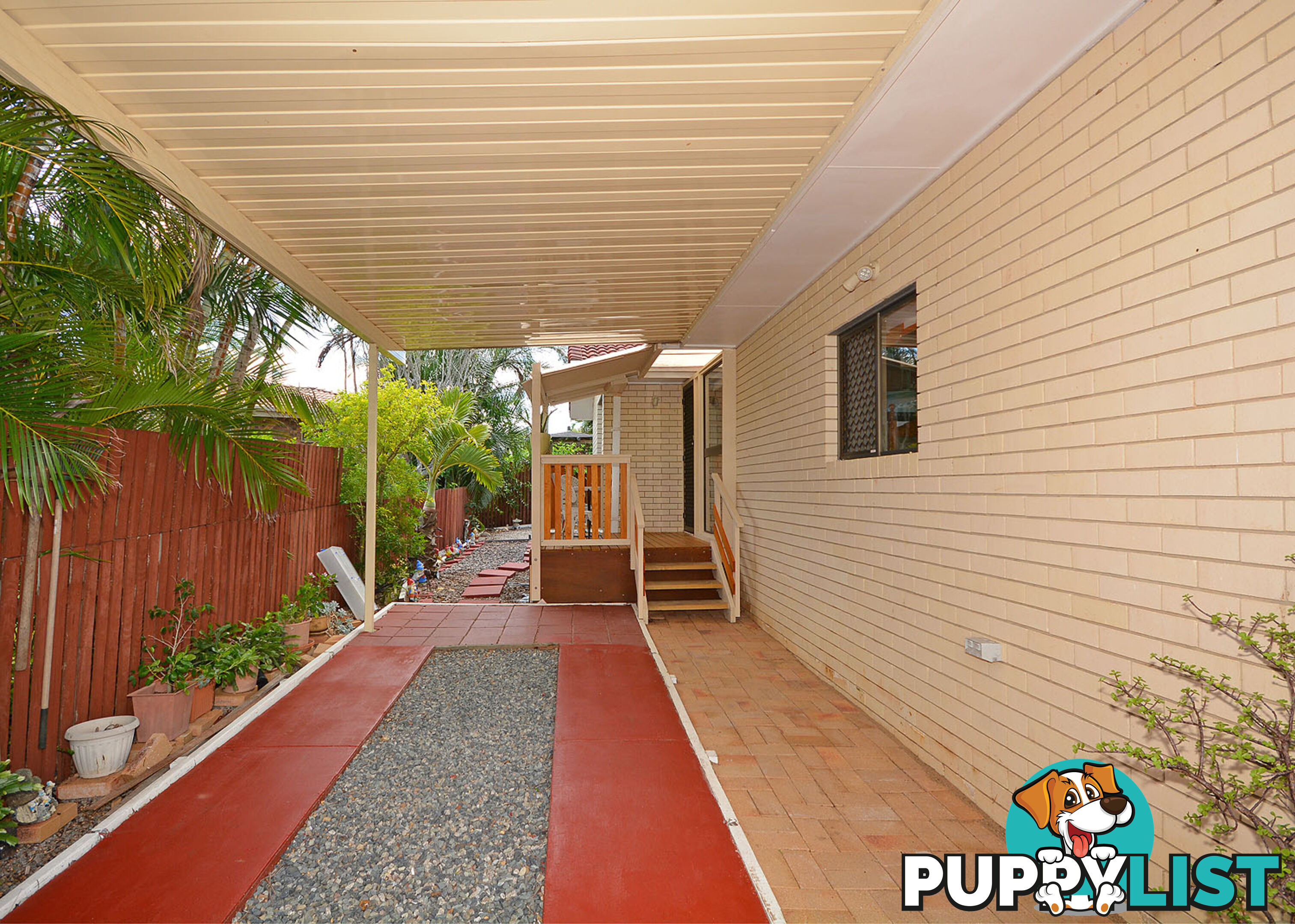 8 Maureen Court POINT VERNON QLD 4655