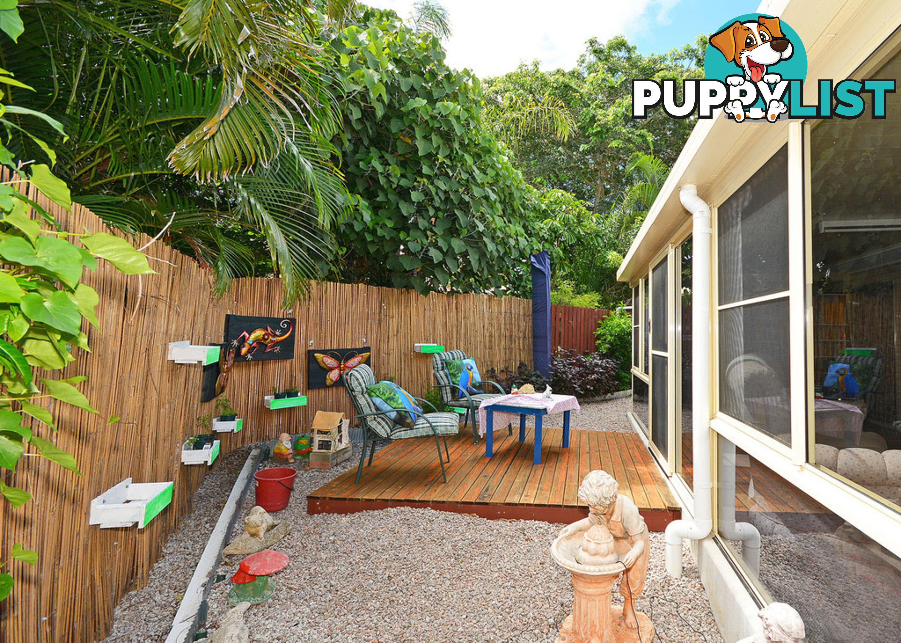 8 Maureen Court POINT VERNON QLD 4655