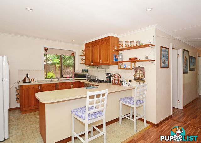 8 Maureen Court POINT VERNON QLD 4655