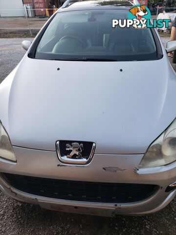 LEXIA 3 DIAGNOSTICBOX with 2005 Peugeot 407 sw Executive Estate