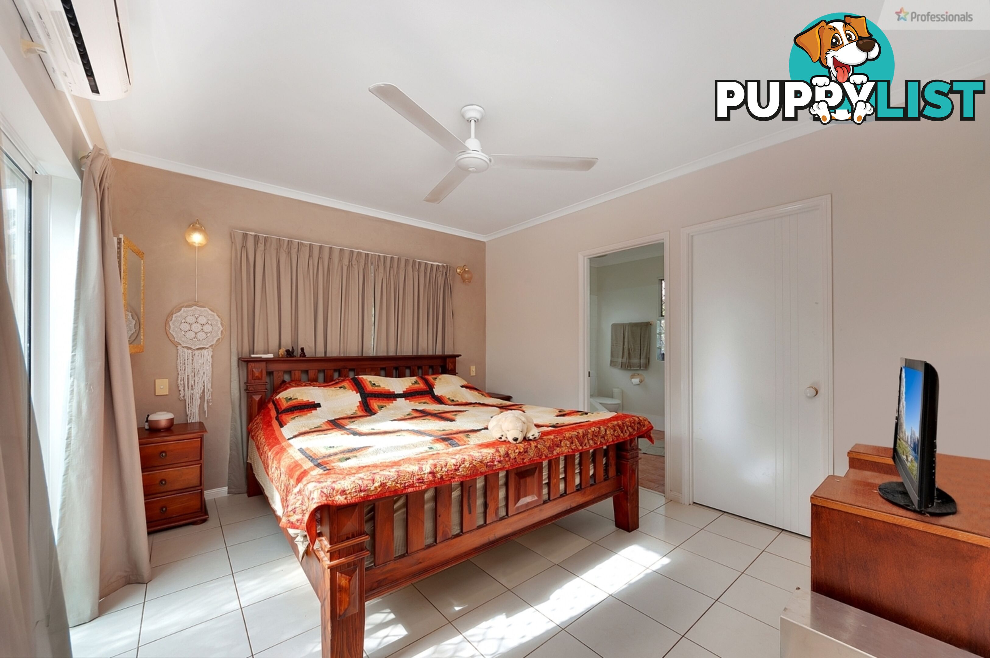 11 Compton Court Bentley Park QLD 4869