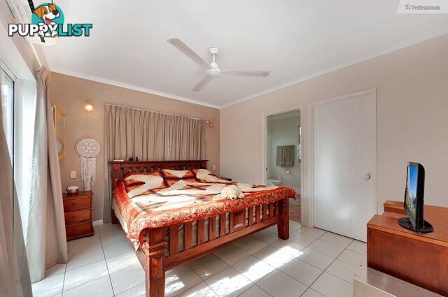 11 Compton Court Bentley Park QLD 4869