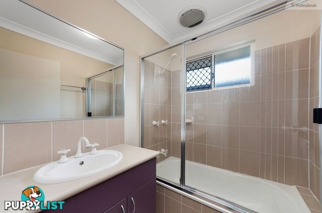 31 Cliffdale Street Bentley Park QLD 4869