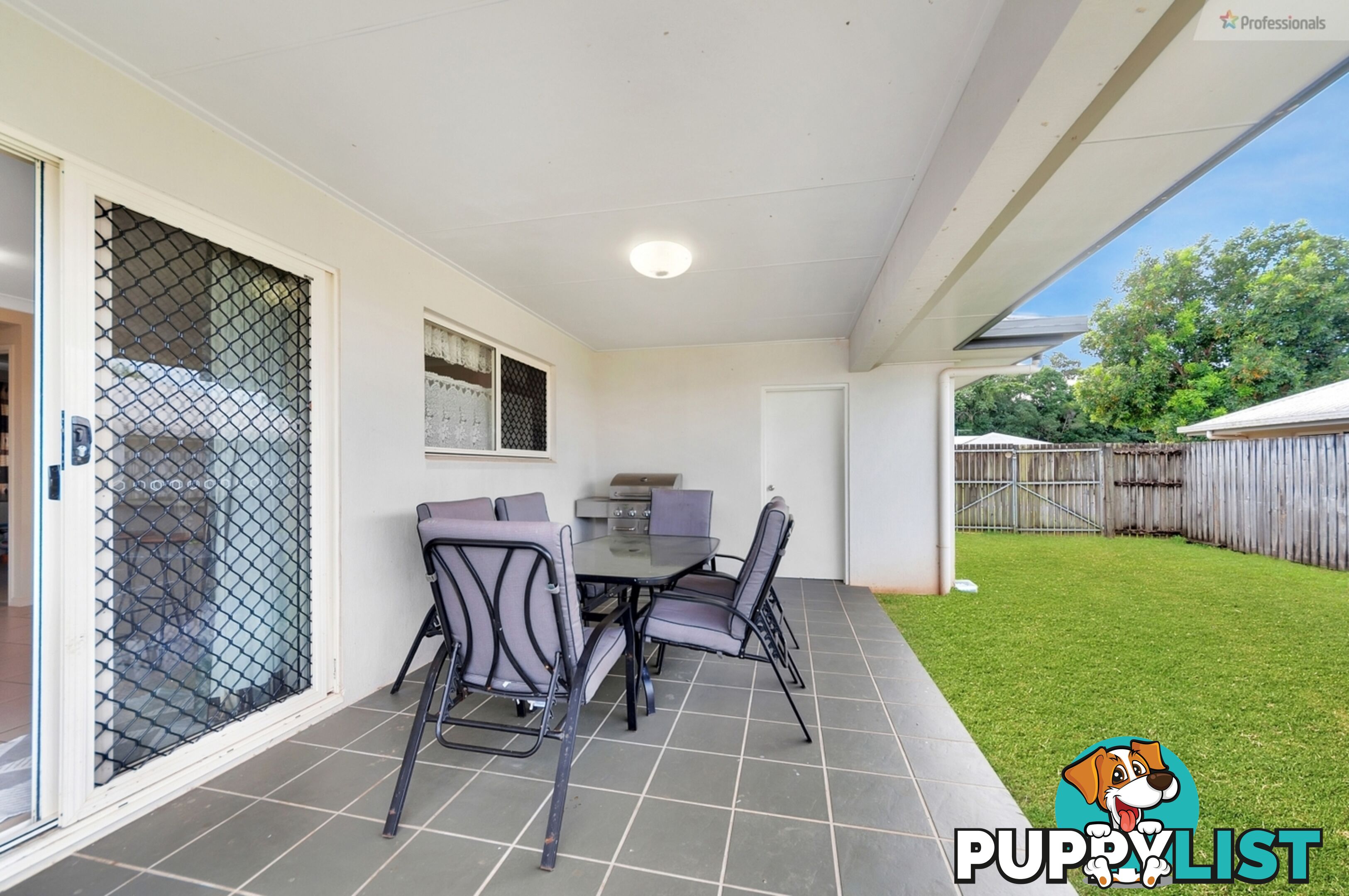 31 Cliffdale Street Bentley Park QLD 4869