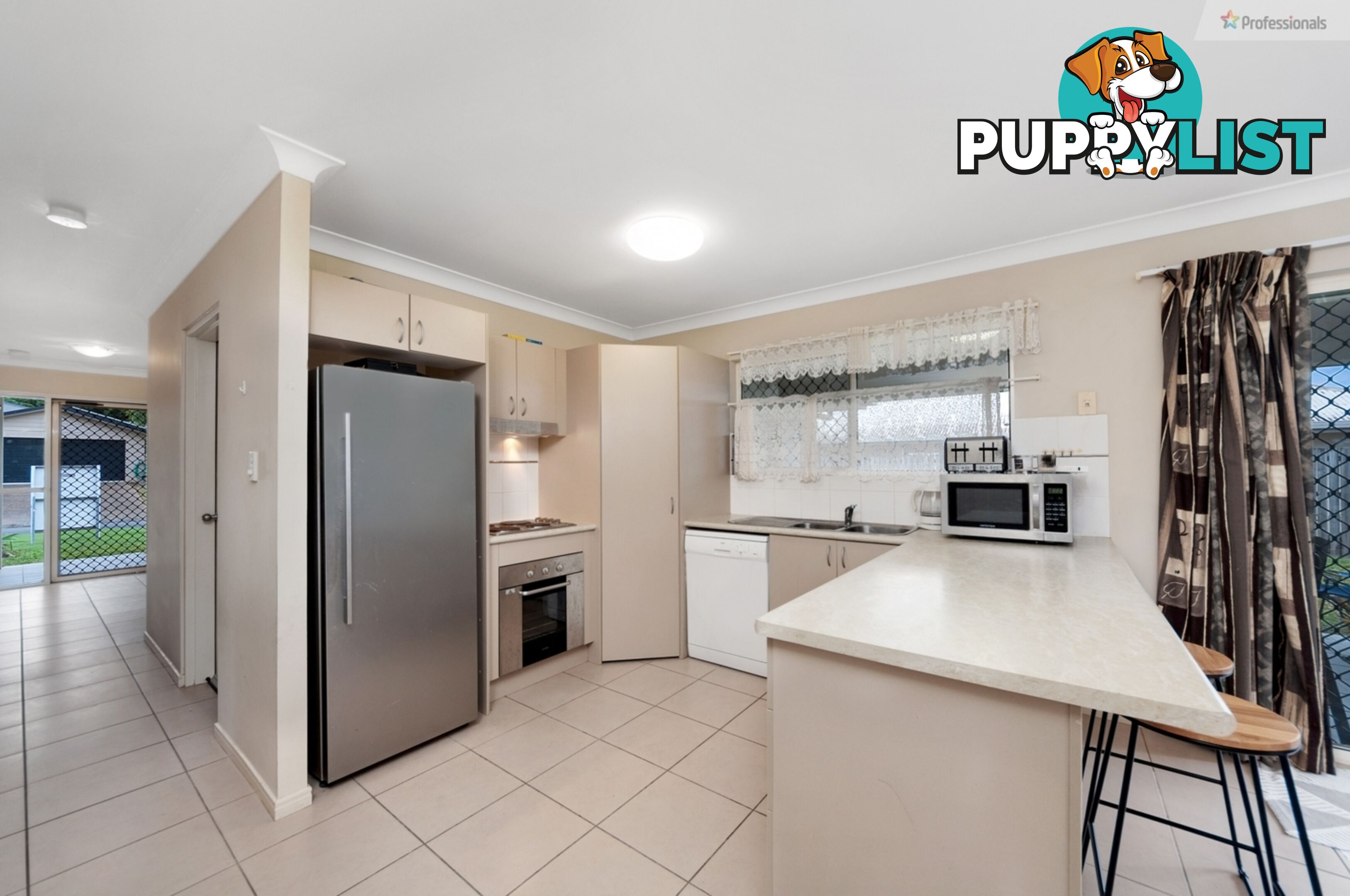 31 Cliffdale Street Bentley Park QLD 4869