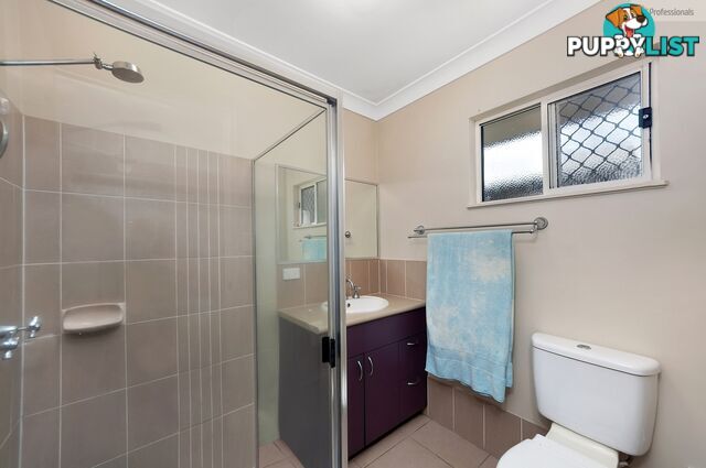 31 Cliffdale Street Bentley Park QLD 4869