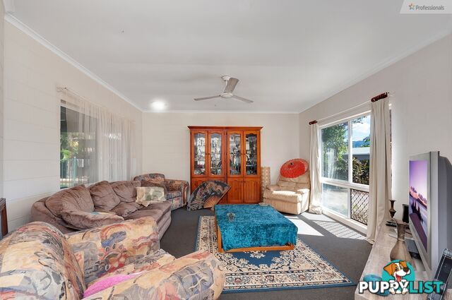 9 McRobbs Close Edmonton QLD 4869