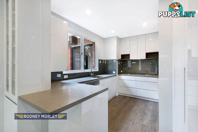 16 4 Glyndebourne Avenue Toorak VIC 3142