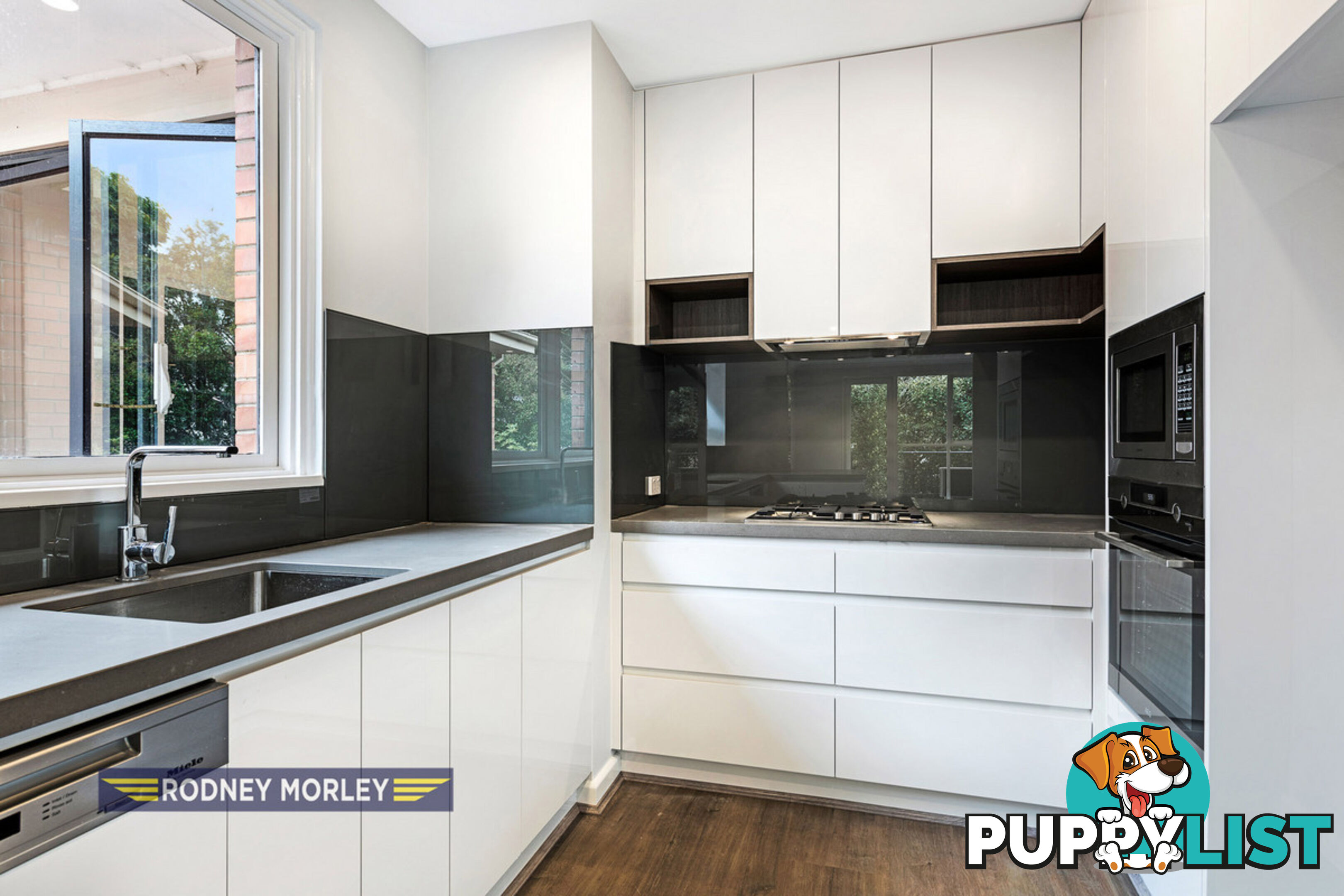 16 4 Glyndebourne Avenue Toorak VIC 3142