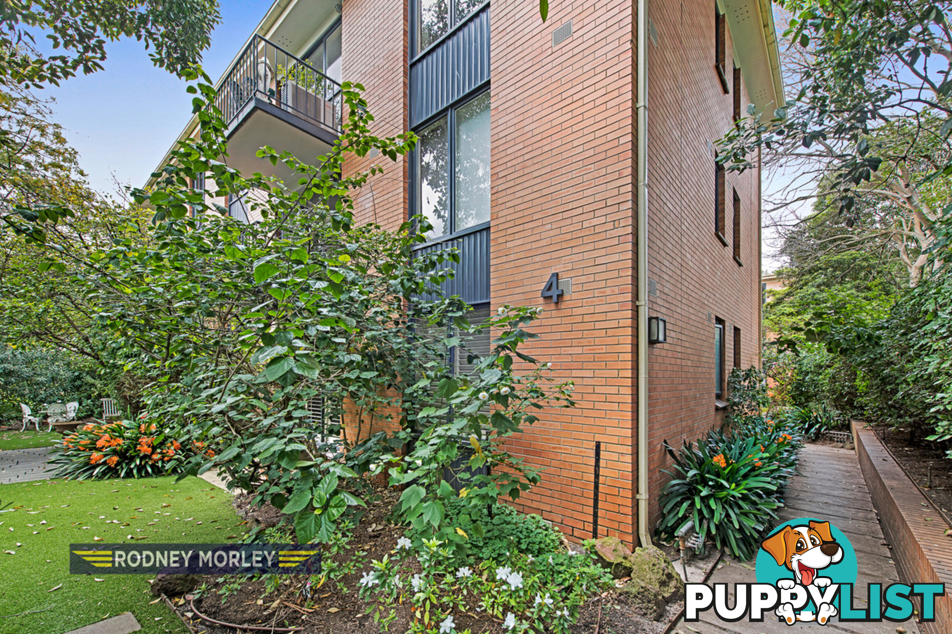16 4 Glyndebourne Avenue Toorak VIC 3142