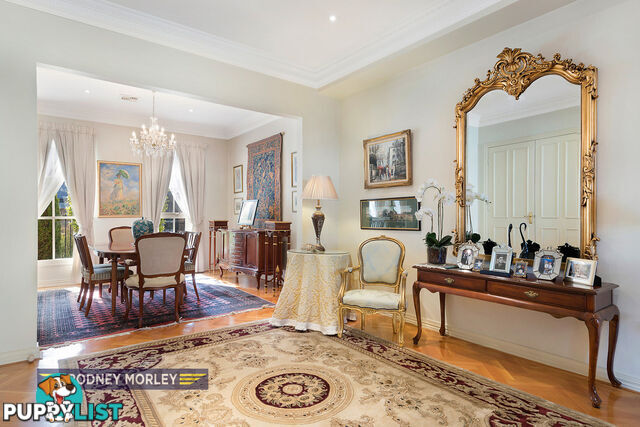 1 18 Orrong Crescent Caulfield North VIC 3161