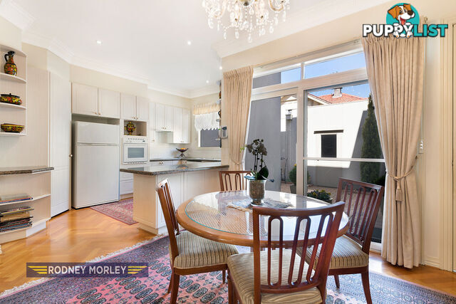 1 18 Orrong Crescent Caulfield North VIC 3161