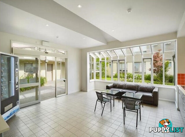 52 15 Hawthorn  Road Caulfield North VIC 3161