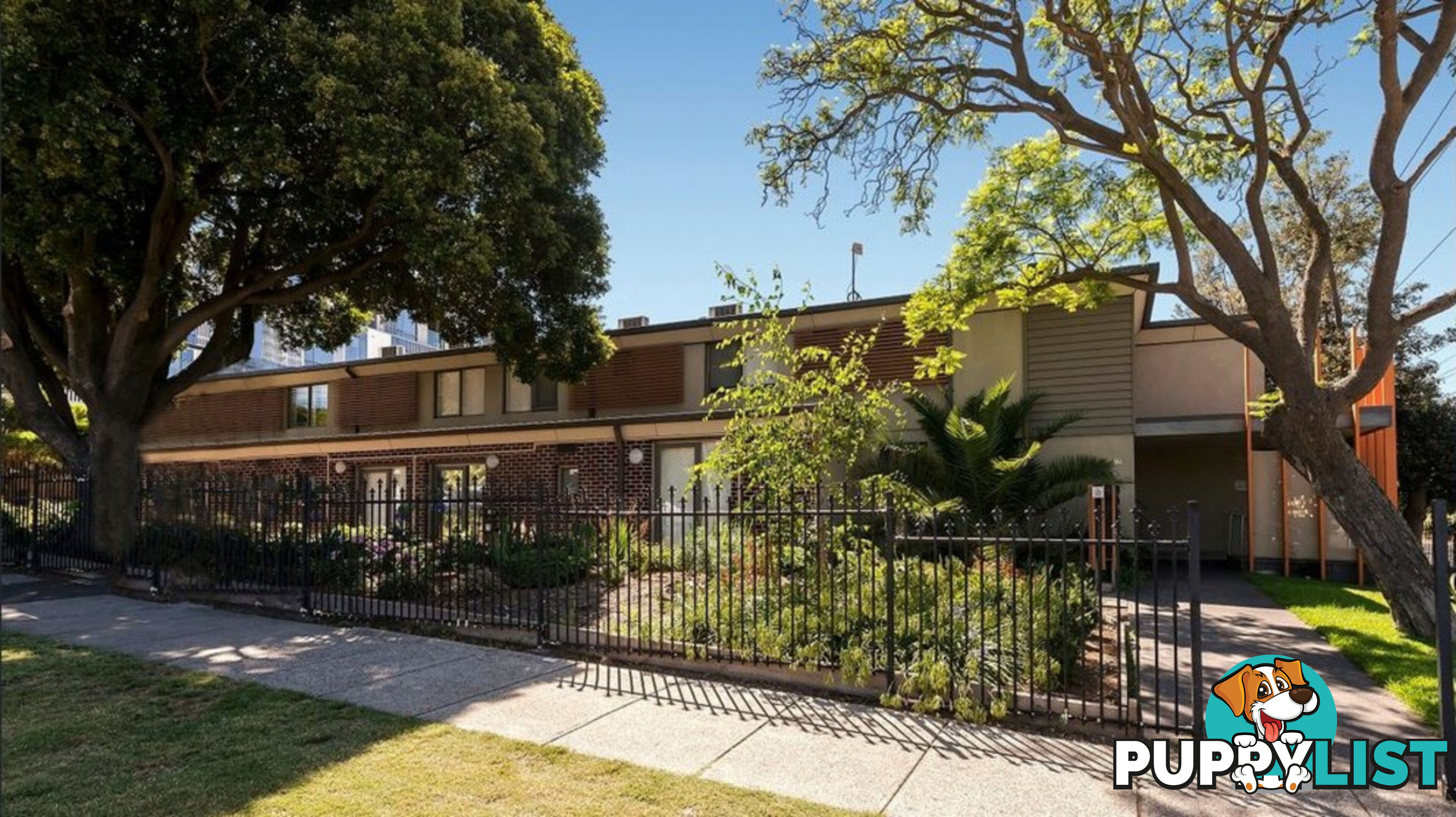 52 15 Hawthorn  Road Caulfield North VIC 3161