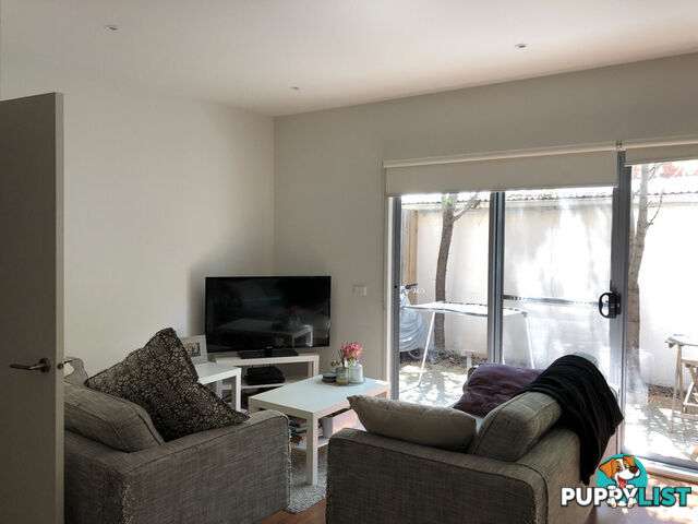 5 4 Lansdowne Road St Kilda East VIC 3183