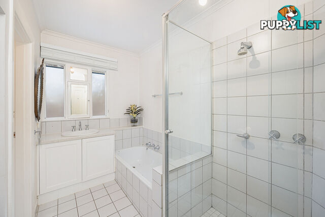 2 2A Lynedoch Avenue St Kilda East VIC 3183