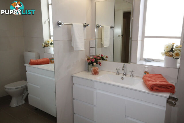 2 12 Chastleton Avenue Toorak VIC 3142